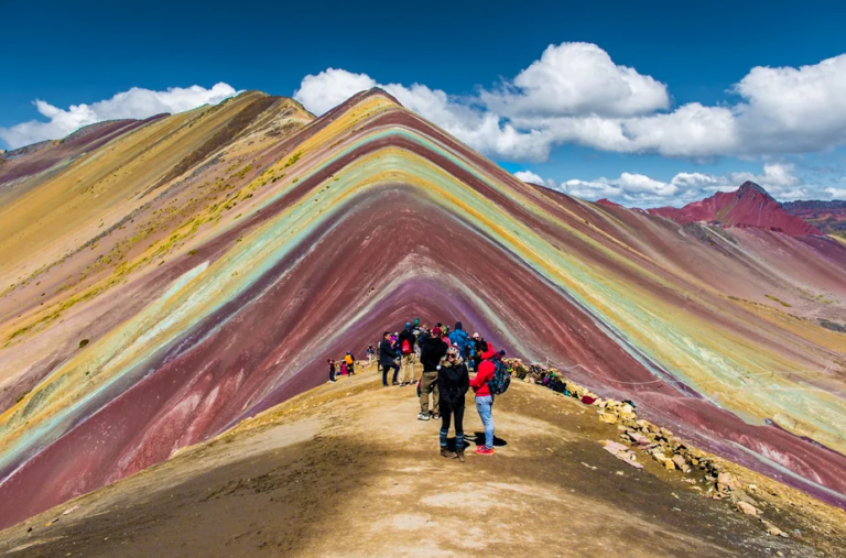 Exploring Vinicunca: The Mountain of Seven Colors in Peru - Blog de ...